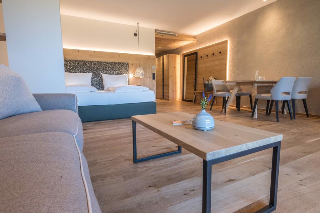 West Suite – Hotel Kassian